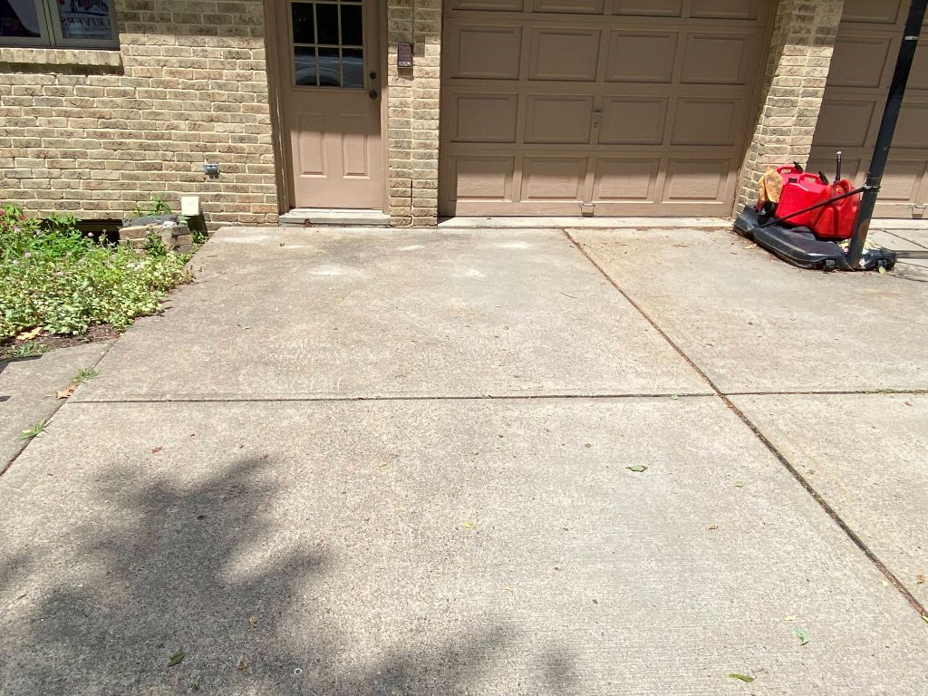 Concrete walkway driveway lift Canfield OH
